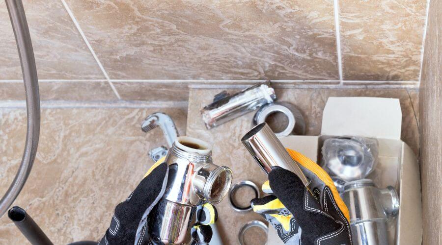 Professional gutter cleaning in Kittery Point, ME